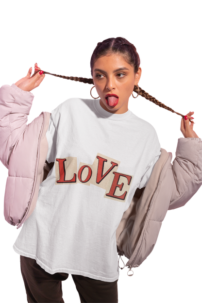 Unisex LoVe T-shirt