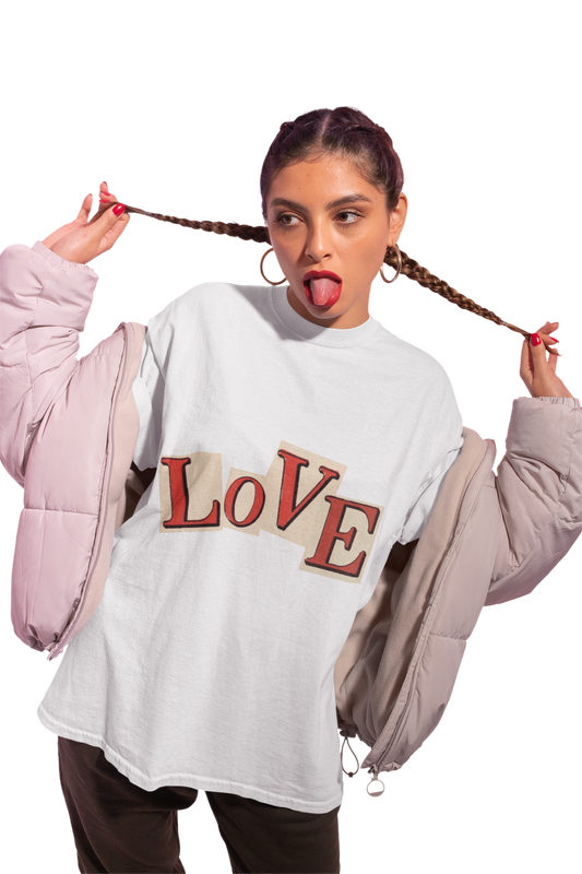 Unisex LoVe T-shirt